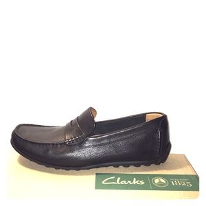 Men’s Clark’s Black Leather Size 12. New in Box.